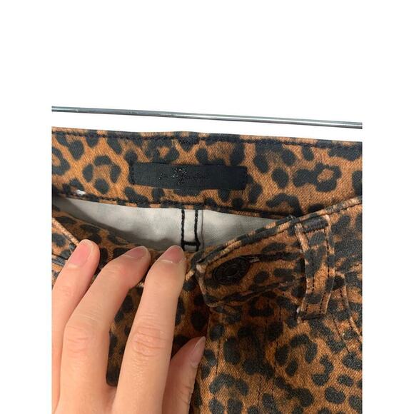 7 For All Mankind Slim Kick Leopard Printed Flare Capri Jeans - Picture 4 of 5